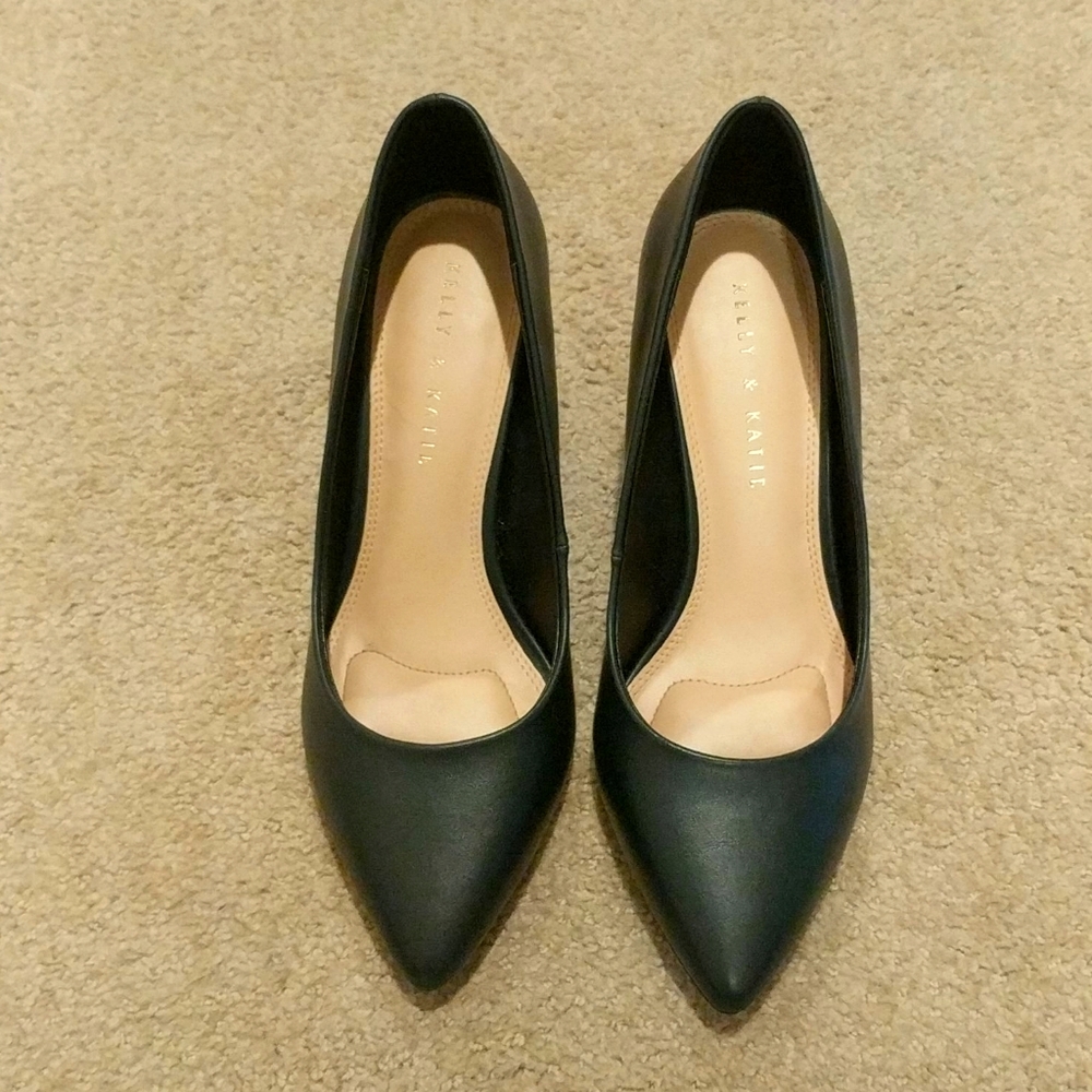 Black pointed toe heels